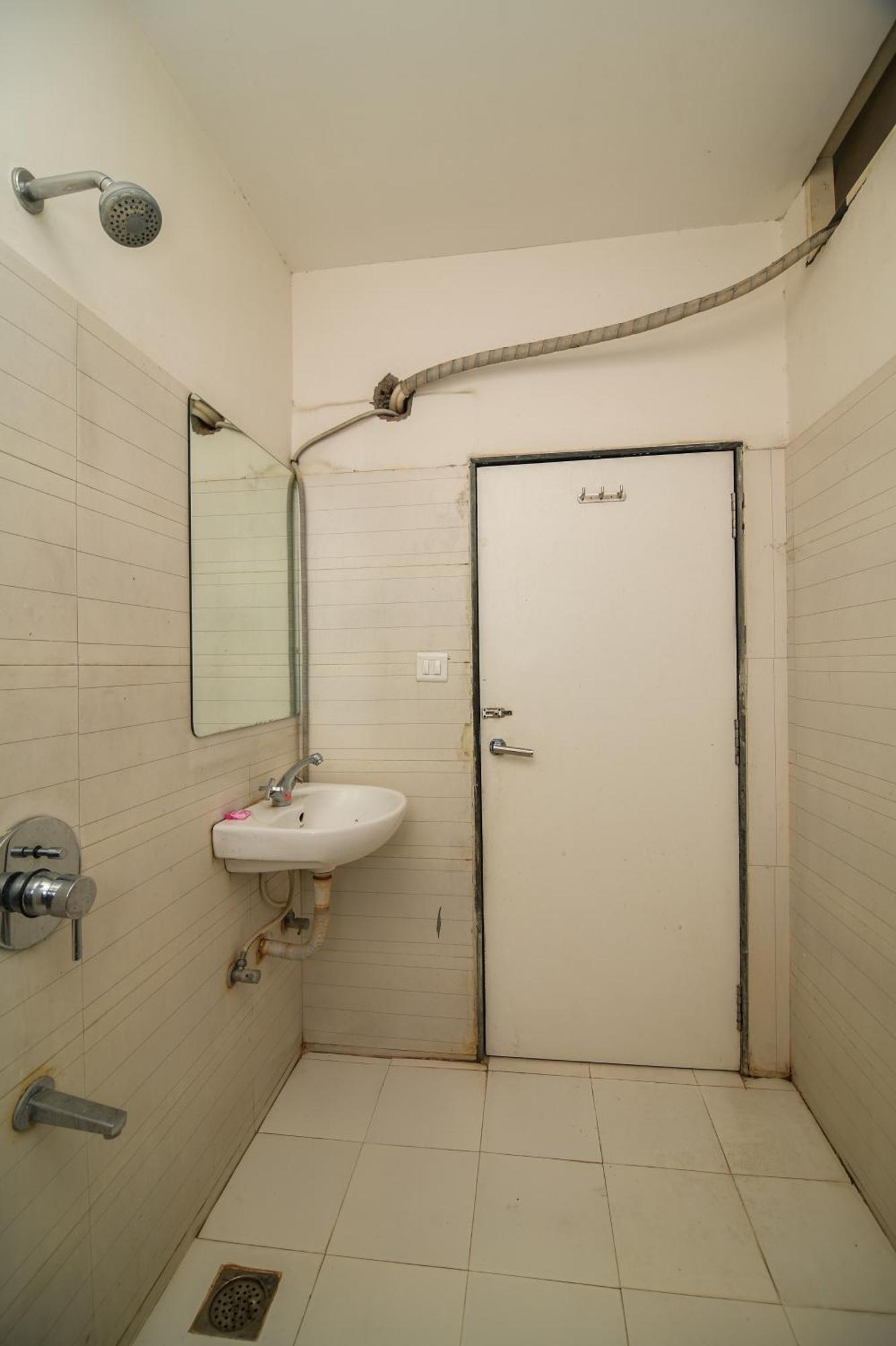 Shree Ram Hotel اوجاين المظهر الخارجي الصورة